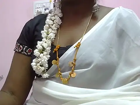 Snapshot of Hot_akshara chatting on February 2026 05:54:01 PM Hot akshara online show from February 2026 05:54:01 PM