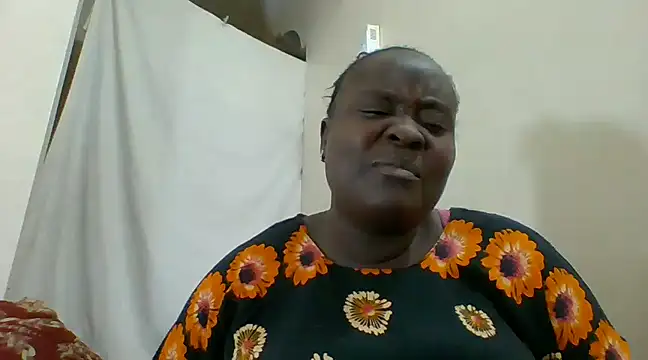 Snapshot of Hotwife8 chatting on January 2025 07:20:02 AM Hotwife8 online show from January 2025 07:20:02 AM