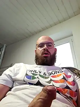 azagoul222 online show from November 2025 04:07:02 PM