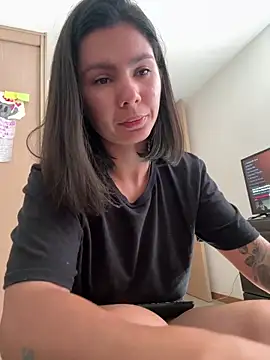 SofiaG  online show from December 2024 05:32:02 PM