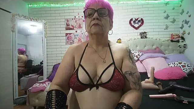 Snapshot of maturehot_65 chatting on June 2026 10:21:02 PM maturehot 65 online show from June 2026 10:21:02 PM
