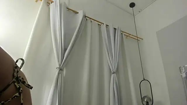 Gabriela Lopez1 online show from December 2024 01:53:01 AM