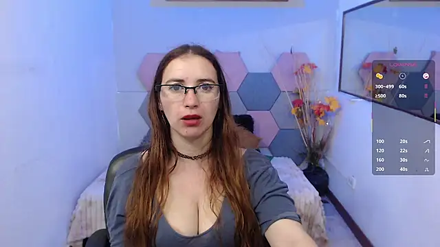 Snapshot of CharloteTaylor_ chatting on June 2026 04:21:02 AM CharloteTaylor online show from June 2026 04:21:02 AM