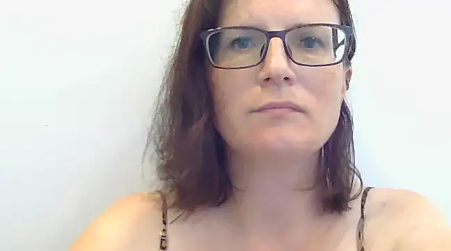 CrimsonMistress online show from January 2025 04:47:01 AM