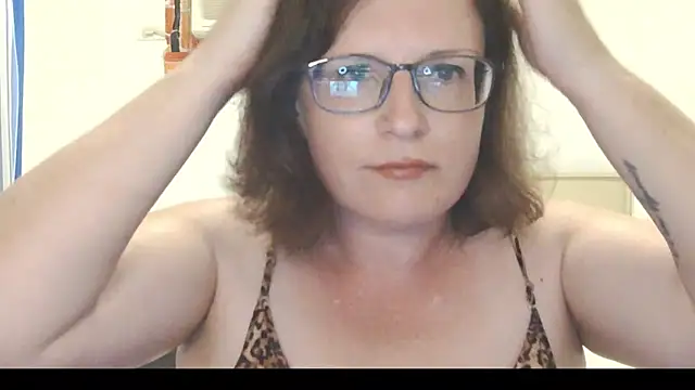 CrimsonMistress online show from March 2026 10:35:02 PM