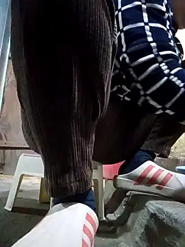 JasminePham online show from December 2024 01:00:02 AM