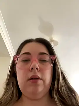 brooklynivy online show from October 2025 04:57:01 AM