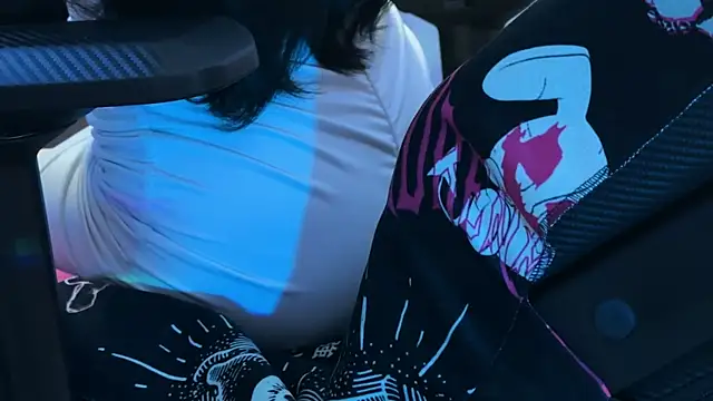 KiraLiLime online show from February 2025 12:47:02 PM