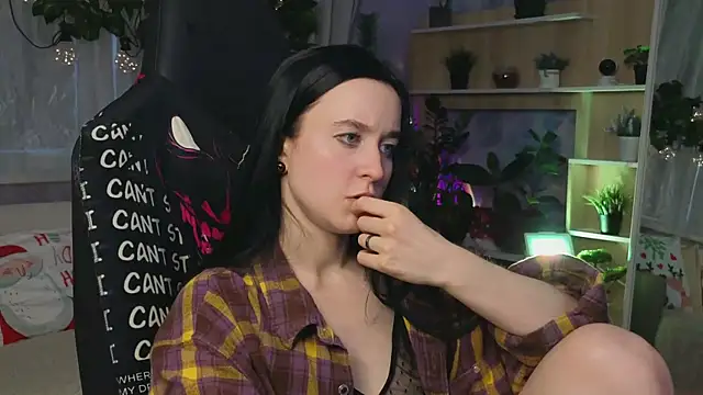 KiraLiLime online show from March 2025 02:56:01 PM