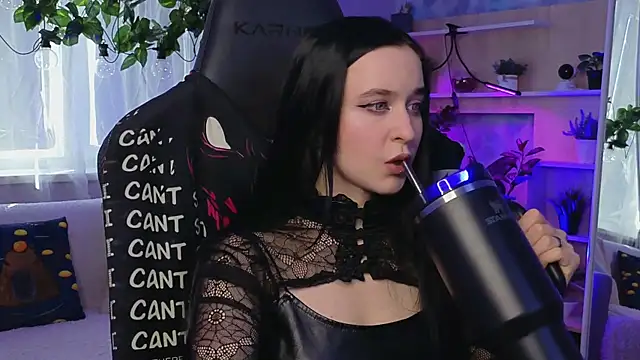 KiraLiLime online show from March 2025 12:14:02 PM