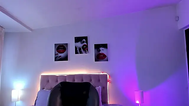  Charlotte evans 1 online show from September 2025 05:45:01 PM