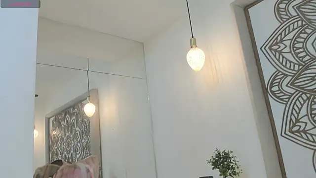 PersefoneWoods1 online show from September 2025 08:19:01 PM