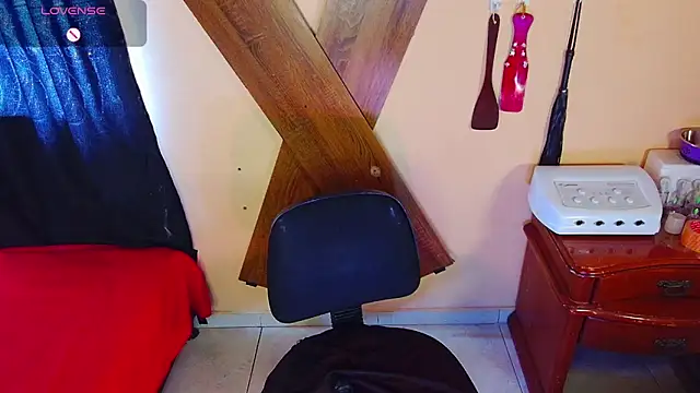 Snapshot of bdsmsubdirty chatting on October 2025 08:57:01 PM bdsmsubdirty online show from October 2025 08:57:01 PM