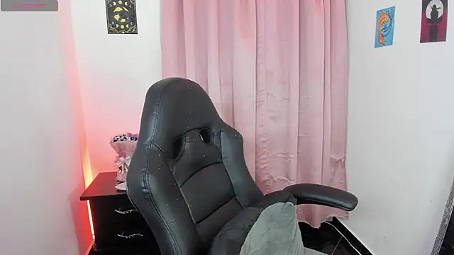 Snapshot of indra_cam chatting on February 2026 02:26:01 AM indra cam online show from February 2026 02:26:01 AM