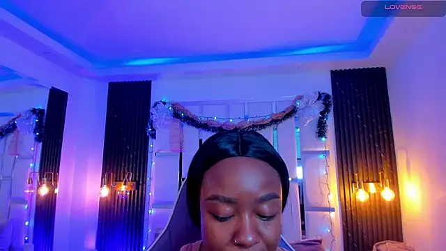 mia schwarz online show from December 2025 10:03:01 PM