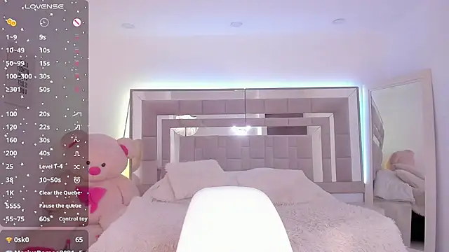 Snapshot of Keisha_west chatting on January 2025 05:49:02 PM Keisha west online show from January 2025 05:49:02 PM