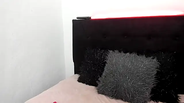 Snapshot of andy_turner chatting on November 2025 09:03:02 PM andy turner online show from November 2025 09:03:02 PM