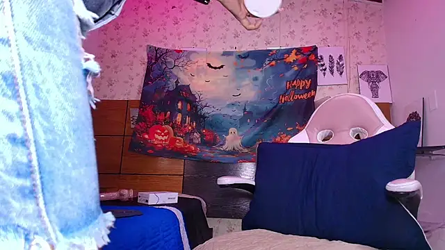 aisha sh online show from October 2025 12:05:01 PM