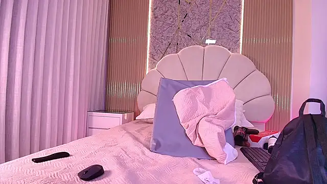 aisha sh online show from November 2025 12:05:02 PM