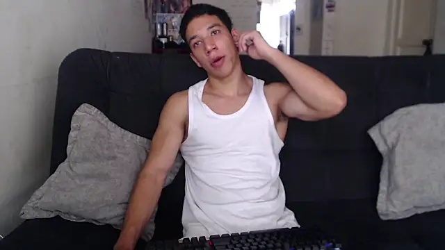 ethan noir online show from December 2025 04:04:01 PM