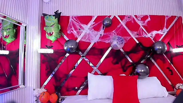 SusanCouper online show from October 2025 10:48:02 PM