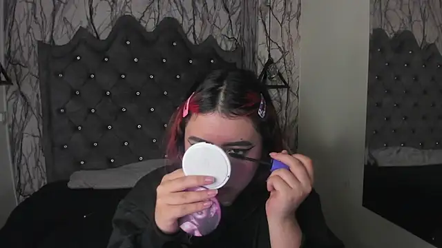 larissa01  online show from March 2025 03:11:01 AM