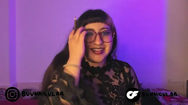 larissa01  online show from December 2025 03:13:01 AM