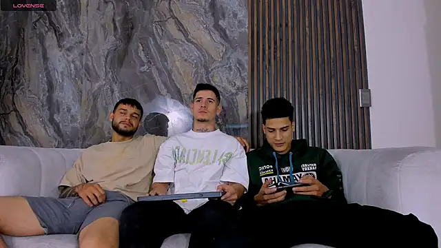 hot day online show from December 2024 01:29:01 AM