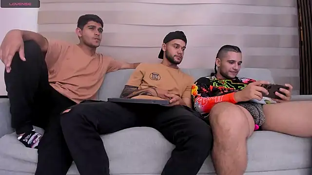 hot day online show from January 2025 01:41:01 AM