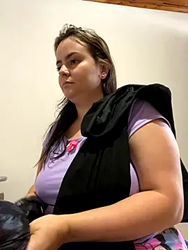 Im Amelia online show from September 2025 02:27:02 PM