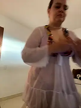 Im Amelia online show from September 2025 10:12:02 PM