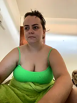 Im Amelia online show from September 2025 03:39:02 PM