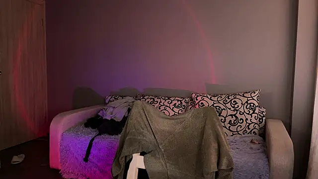 anahori  simon online show from September 2025 10:31:01 AM