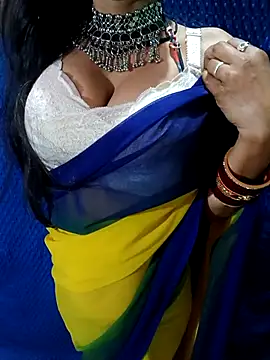 Savita hotmom online show from January 2026 05:49:02 PM