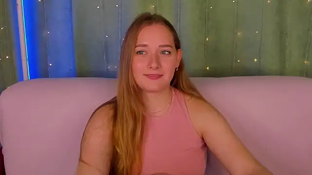 Snapshot of AlinaVice chatting on July 2026 02:05:17 AM AlinaVice online show from July 2026 02:05:17 AM