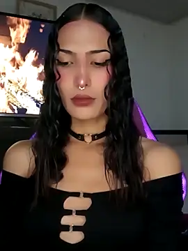 Lanna hott  online show from October 2025 07:24:01 PM