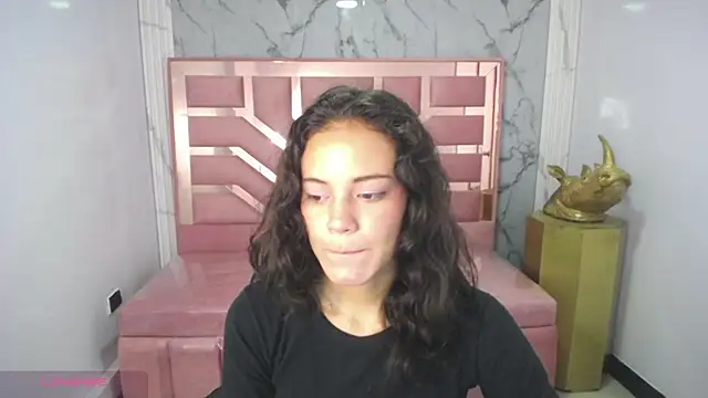 Snapshot of Tyna_ch chatting on March 2025 04:24:02 PM Tyna ch online show from March 2025 04:24:02 PM