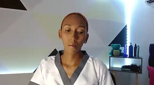 Snapshot of ZashaRomero chatting on February 2025 07:52:01 PM ZashaRomero online show from February 2025 07:52:01 PM