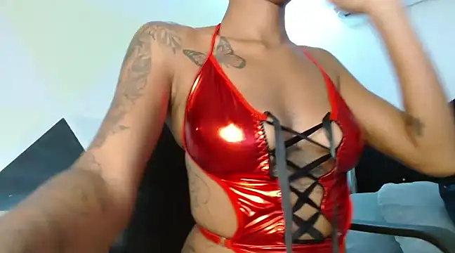 Snapshot of ZashaRomero chatting on March 2025 12:01:02 AM ZashaRomero online show from March 2025 12:01:02 AM