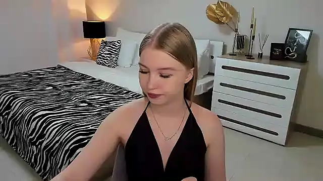 shy  lady online show from February 2025 02:53:01 PM