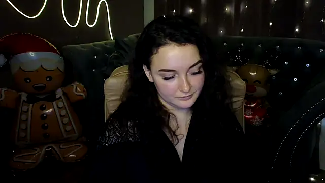 GloriNichols online show from December 2024 11:04:02 AM