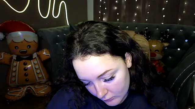 GloriNichols online show from January 2025 12:08:01 PM