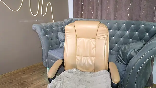 GloriNichols online show from January 2025 07:58:02 AM