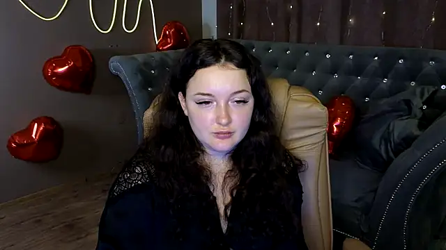 GloriNichols online show from February 2025 02:04:01 PM