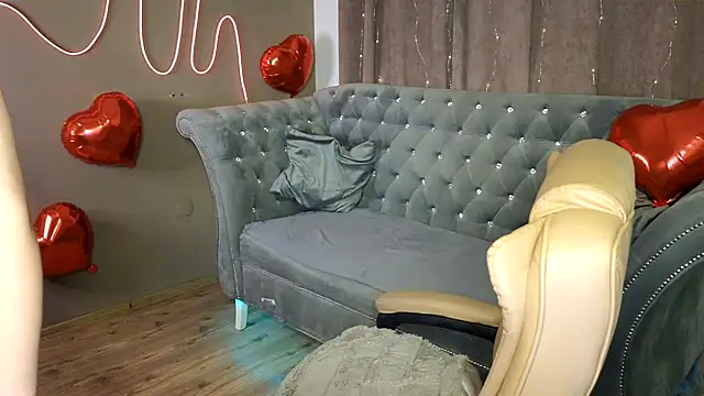 GloriNichols online show from February 2025 07:47:02 AM