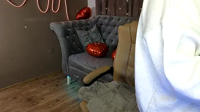 GloriNichols online show from March 2025 06:58:02 AM