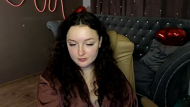 GloriNichols online show from March 2025 10:03:01 AM