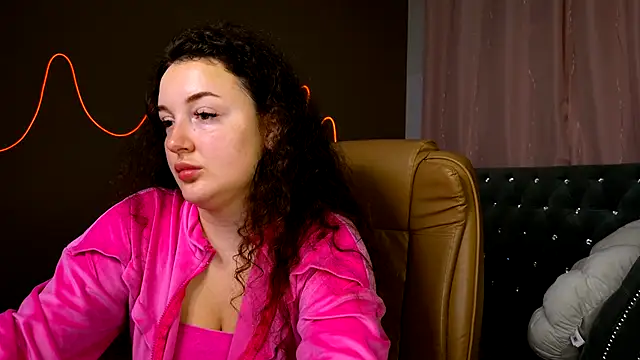 GloriNichols online show from September 2025 05:08:01 AM