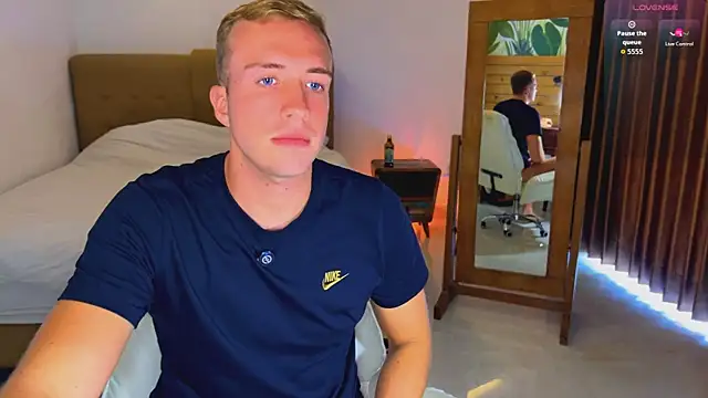 tommy cumfinger online show from April 2026 02:06:01 AM