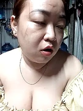 VyOanh2K online show from November 2025 03:46:02 PM